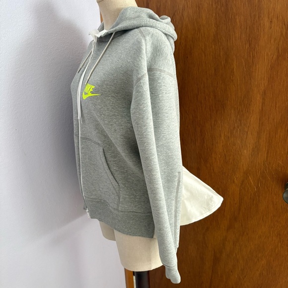 NIKE x SACAI sz M Tech Fleece Jacket Gray White Ruffle Full Zip 716911 - Picture 4 of 15